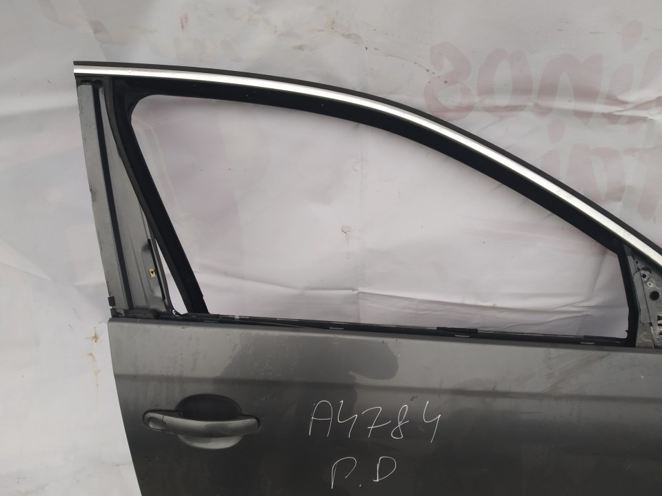 Volkswagen Jetta 2006 Oven lasi - EDESSÄ OIKEALLA