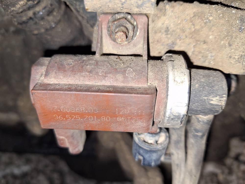 9652570180 Volvo V50 2005 Electrical selenoid (Electromagnetic solenoid) - Thumbnail 2