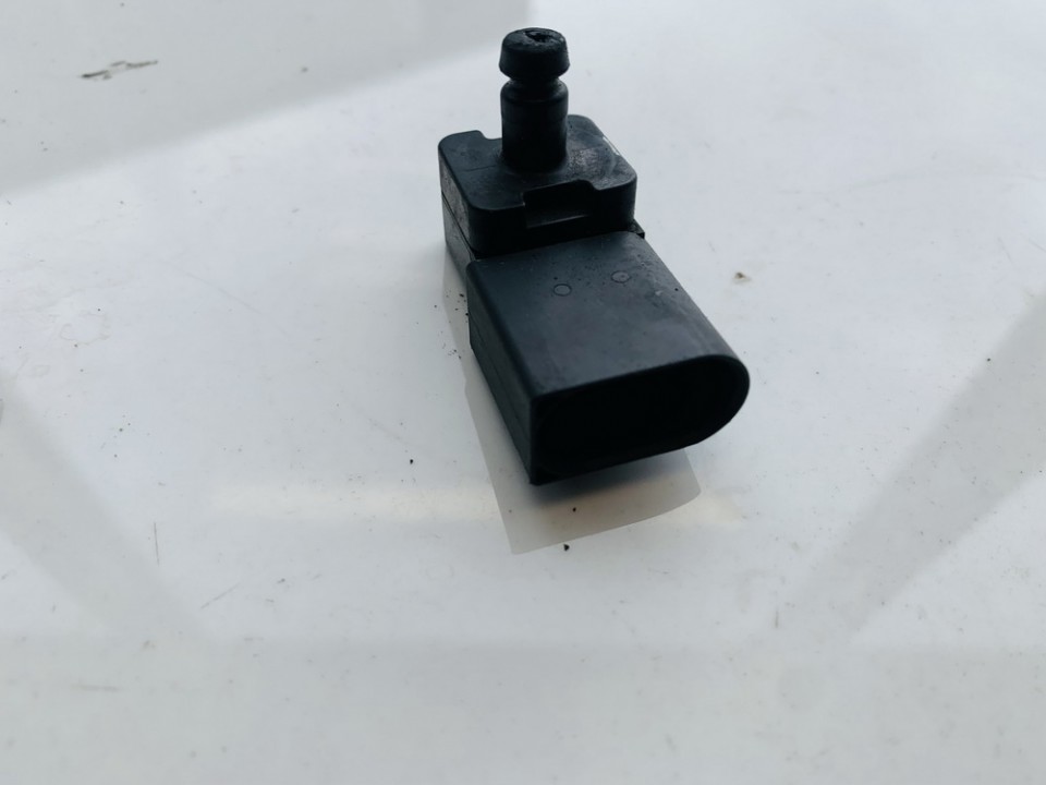 Germban Air Intake Pressure Sensor 7792260-01 For BMW X3 X5 E53 E60 E70 3.0D 4.4i Models