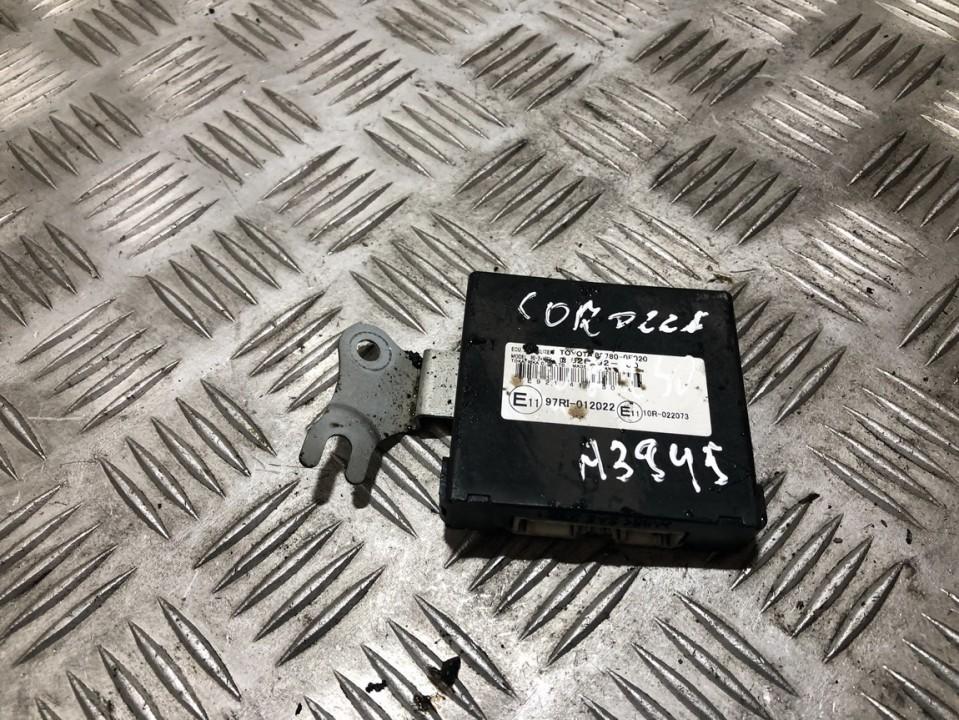 E1110R022073 Toyota Corolla Verso 2004 Other computers