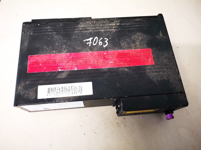 8364931 BMW X5 2001 CD changers - Thumbnail 2