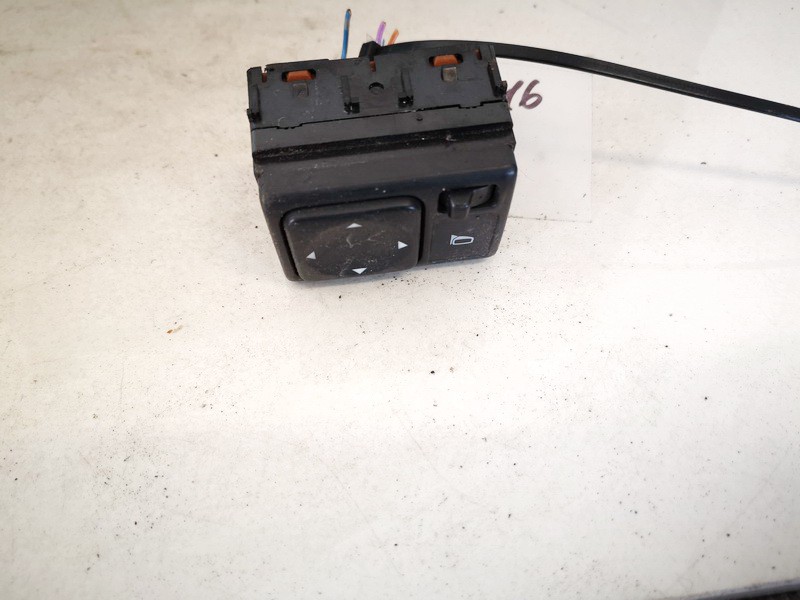 Nissan Murano 2005 Wing mirror control switch (Exterior Mirror Switch)