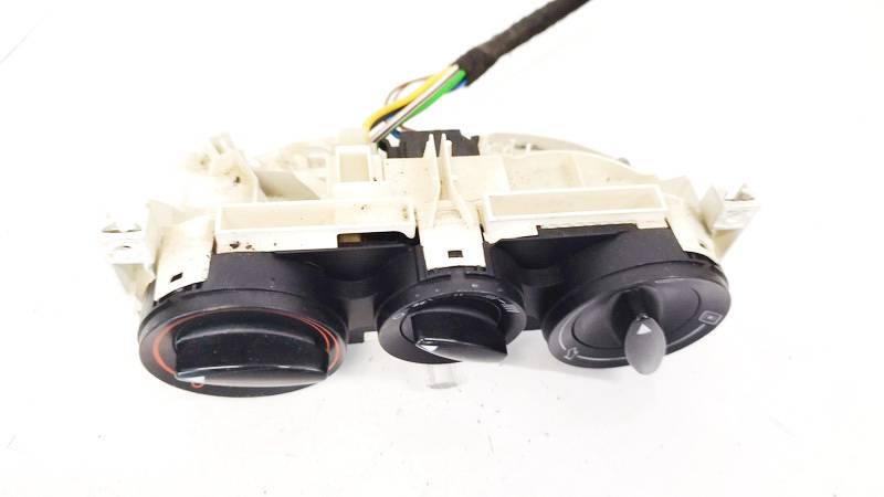 8L0819045 Audi A3 1996 Klimata vadības panelis (sildītāja vadības slēdži)