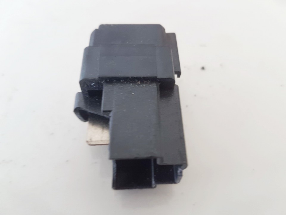 252309F915 Nissan Almera 2000 RELÉ PARA AUTOMÓVIL - Thumbnail 2