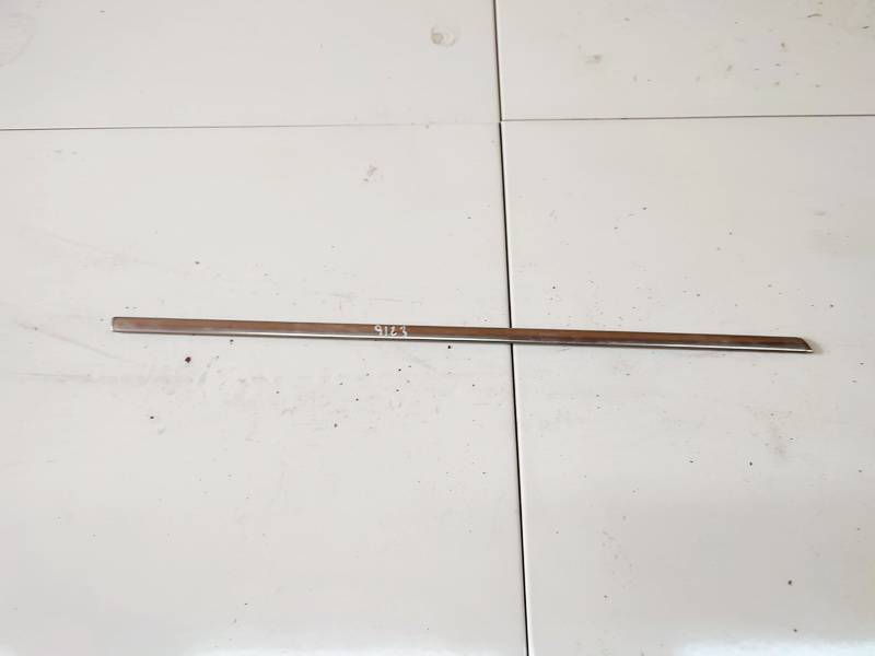 Opel Astra 2006 Glass Trim Molding-weatherstripping - FRONT RIGHT