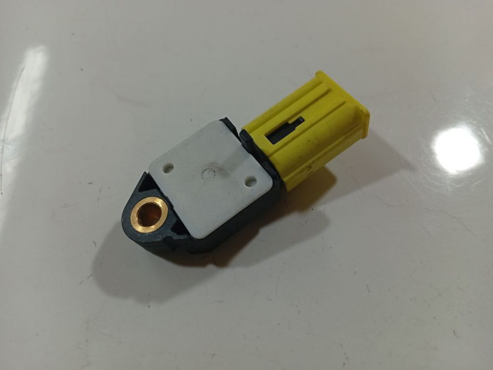 8983102080 Toyota Auris 2007 Srs Airbag crash sensor - Thumbnail 2