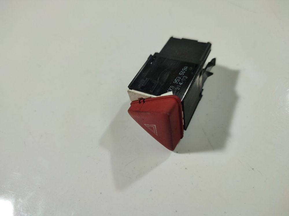 1K0953509A Audi A4 2000 Wyłącznik awaryjny