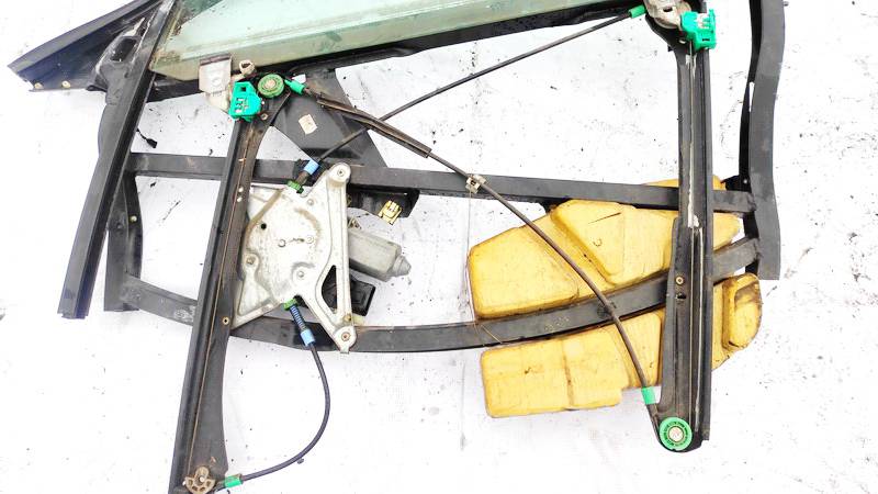 8D0837397 Audi A4 1997 Podnośnik szyby drzwi - PRZEDNIE LEWE