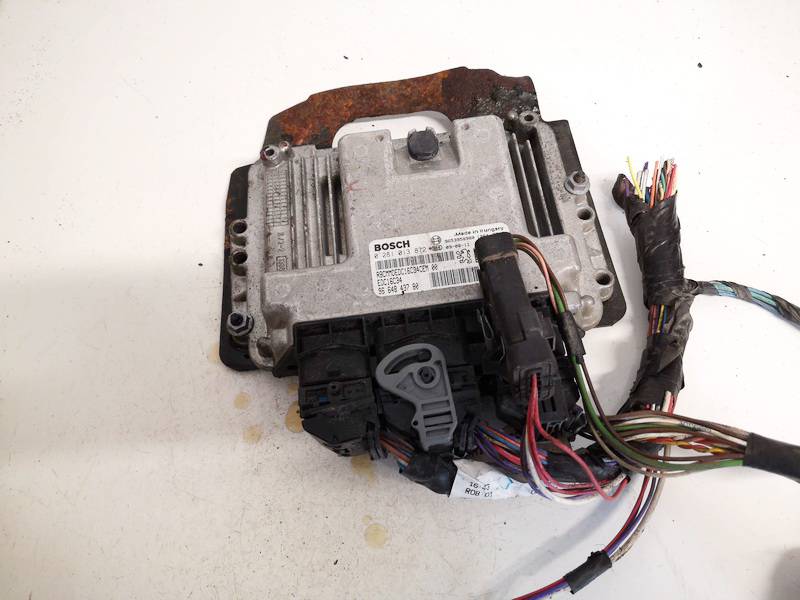 9664843780 Citroen Berlingo 2009 Moottorin ohjainyksikkö