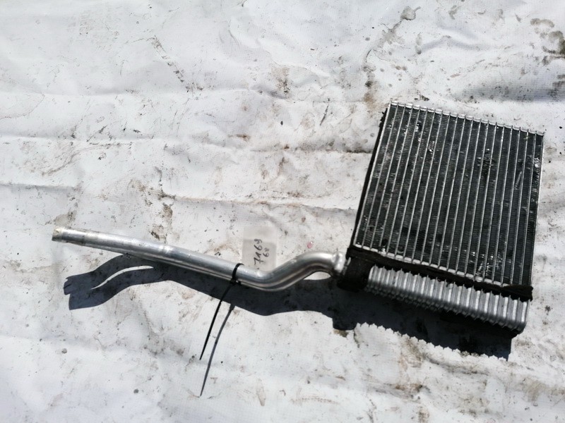 VP3M5H18476EA USED Heater radiator (heater matrix) Ford Focus 2006 1.6L