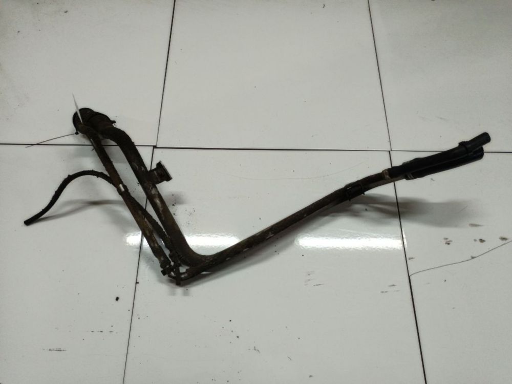 Ford Fiesta 2009 fuel filler neck