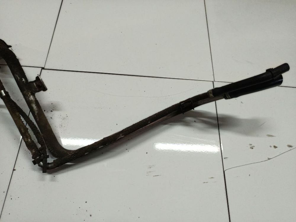 Ford Fiesta 2009 Króciec wlewu paliwa - Thumbnail 3