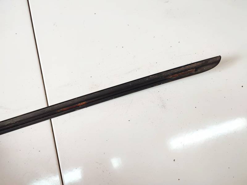 Audi A6 2000 Glass Trim Molding-weatherstripping - REAR RIGHT - Thumbnail 3