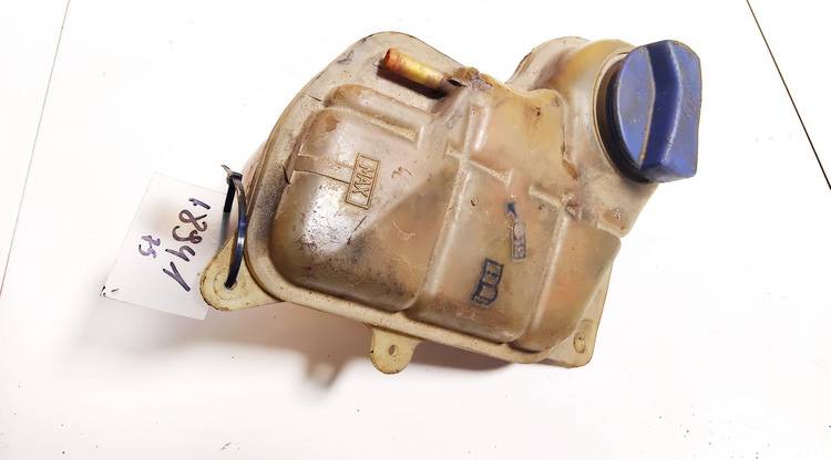 8D0121403J Audi A4 1997 Expansion Tank coolant (RADIATOR EXPANSION TANK BOTTLE )
