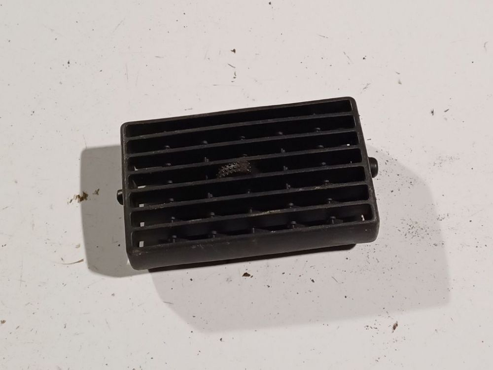 1J0819719B Volkswagen Golf 2001 Dash Vent (Air Vent Grille)