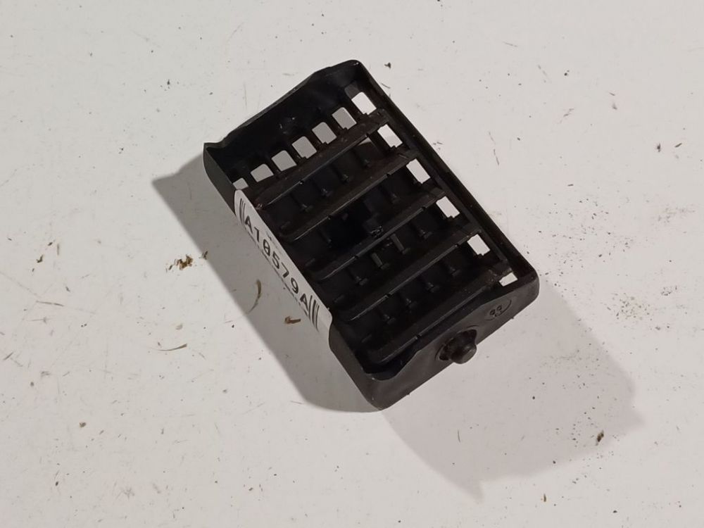 1J0819719B Volkswagen Golf 2001 Dash Vent (Air Vent Grille) - Thumbnail 3