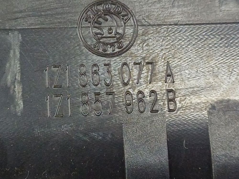 1Z1863077A Skoda Octavia 2008 Pelenine - Thumbnail 4