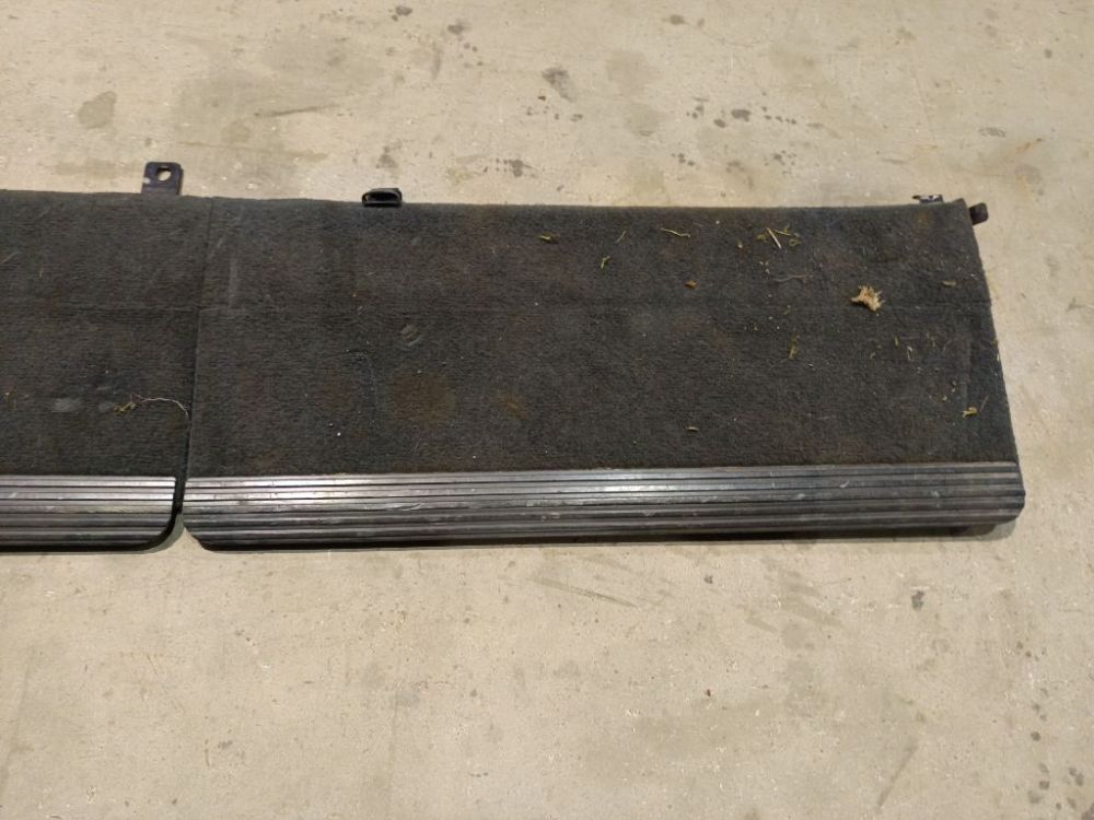 Volvo XC 90 2003 Bagazines vidine apdaila - Thumbnail 3