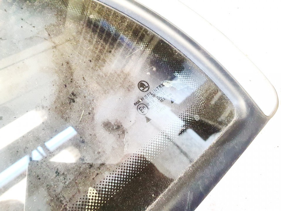 Skoda Octavia 2000 Corner quarter window glass - REAR LEFT - Thumbnail 3