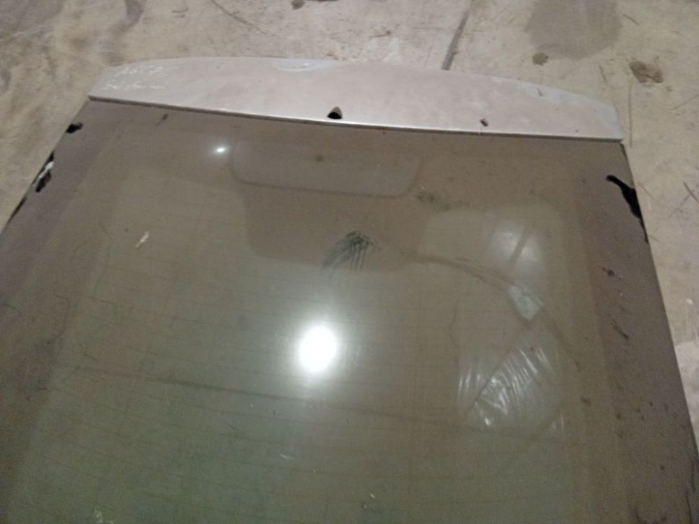 Ford Mondeo 2002 Window - REAR - Thumbnail 4