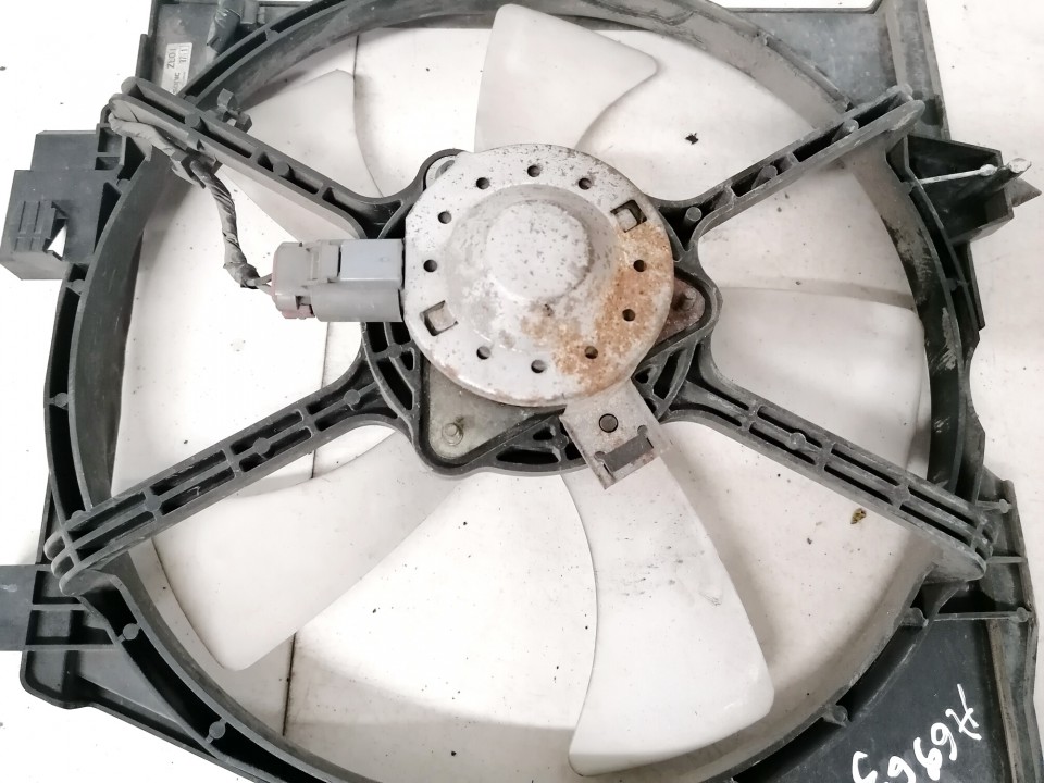 PPGF30 Mazda 323F 1998 Dyfuzor (wentylator chłodnicy) - Thumbnail 3