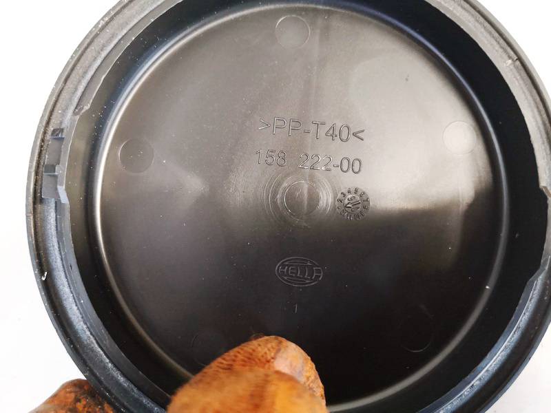 15822200 Mercedes-Benz CLS-CLASS 2005 Headlight bulb dust cover cap - FRONT - Thumbnail 3