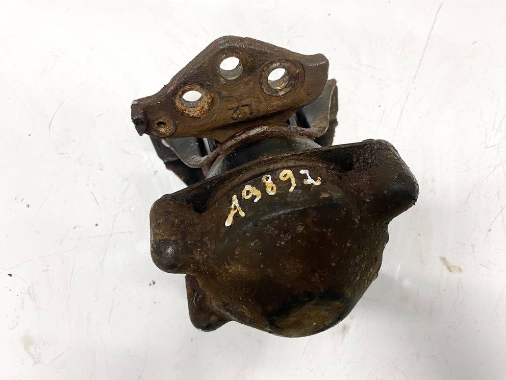 Mitsubishi Grandis 2005 Moottorin moottorituki - Thumbnail 2