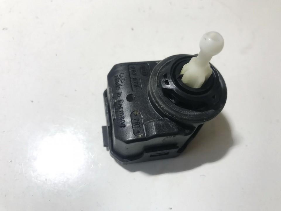 1J0941295C Volkswagen Golf 1999 Headlighth Levell Range Adjustment Motor - Thumbnail 2