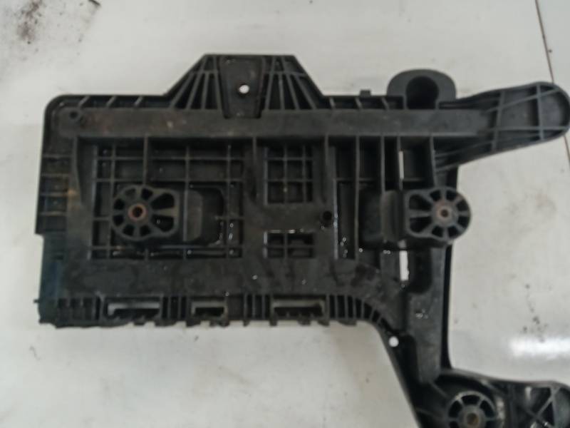 1K0915333 Volkswagen Caddy 2006 Battery Hold Down