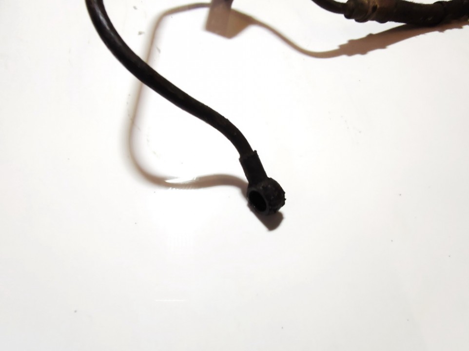 Hyundai Elantra 2001 Oil feed pipe (Oil Line Oil Pipe Tube) - Thumbnail 3