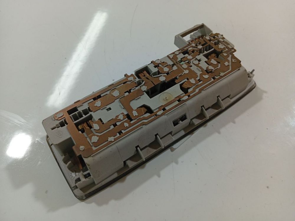 8200003037 Renault Espace 2004 Interior Light - FRONT - Thumbnail 3