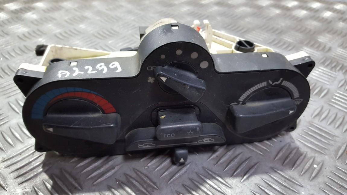 MB947678 Mitsubishi Carisma 1998 Climate Control Panel (heater control switches)
