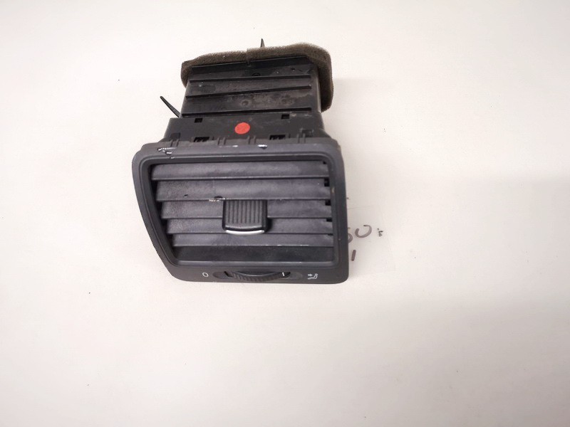 1K0819709 Volkswagen Golf 2004 Dash Vent (Air Vent Grille)