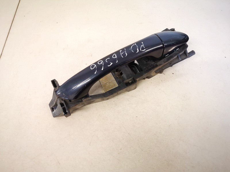 2037600234 Mercedes-Benz C-CLASS 2002 Door Handle Exterior - FRONT RIGHT