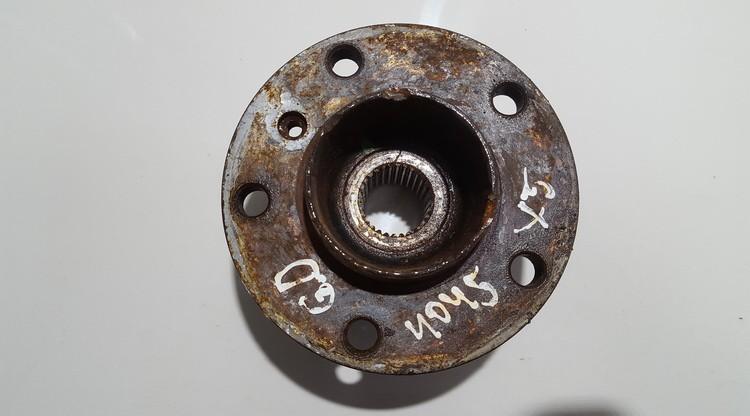 BMW X5 2003 Pyörän napa (laakeri) - TAKANA OIKEALLA