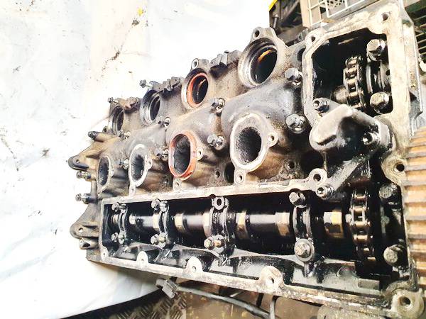 9641752610 Volvo V50 2004 Culata del motor - Thumbnail 2