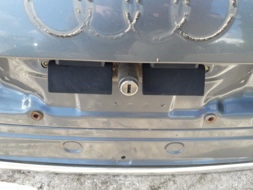 UISED Audi A6 1998 Tailgate Boot Opening Switch and Handle - REAR - Thumbnail 2