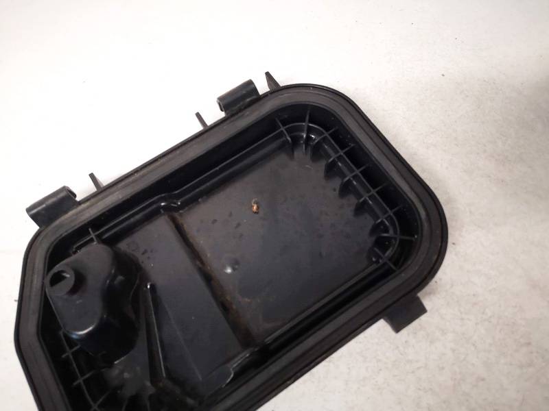 16016300L Audi A6 2005 Headlight bulb dust cover cap - FRONT - Thumbnail 3