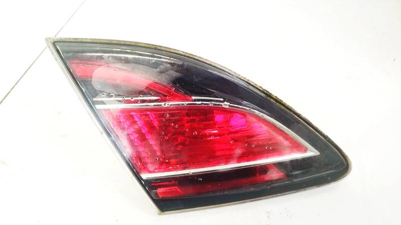 13241055 Mazda 6 2008 Takaluukun valo - TAKANA VASEMMALLA