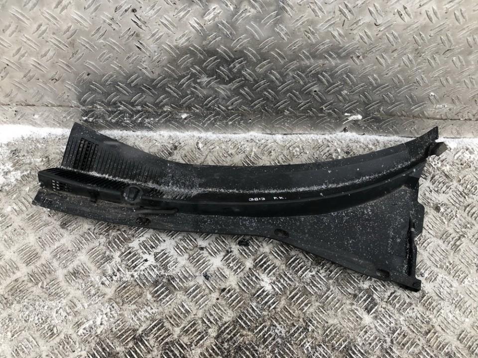 F151507S1 Mazda RX-8 2005 Listwa osłonowa wycieraczki - PRZEDNIE