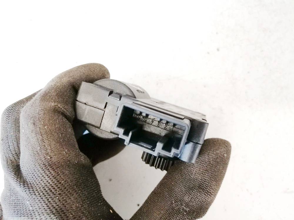 4E0820511 Volkswagen Touareg 2004 Heater Vent Flap Control Actuator Motor - Thumbnail 3