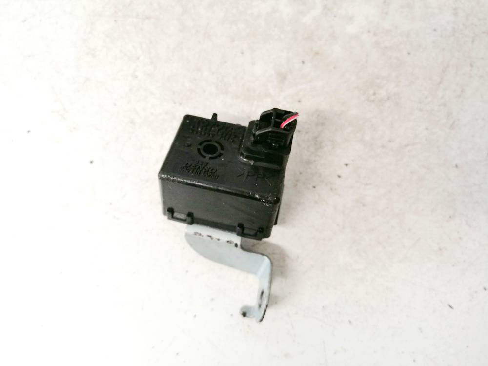 8665013010 Toyota Avensis 2004 Anderen Computern