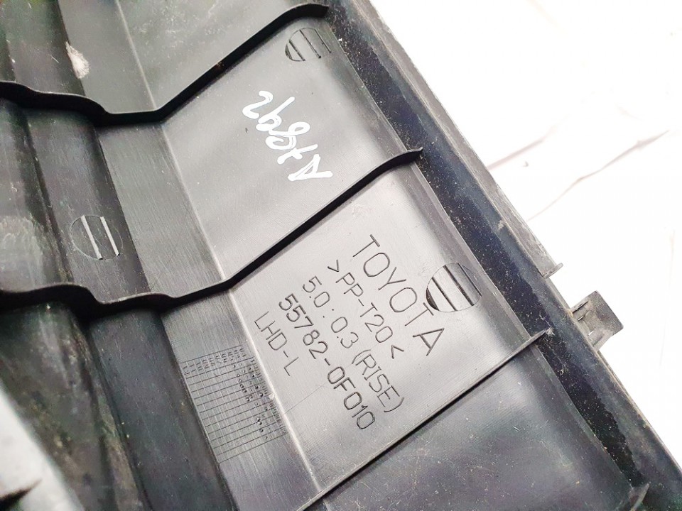 557820F010 Toyota Corolla Verso 2006 Wiper Muolding - FRONT - Thumbnail 2