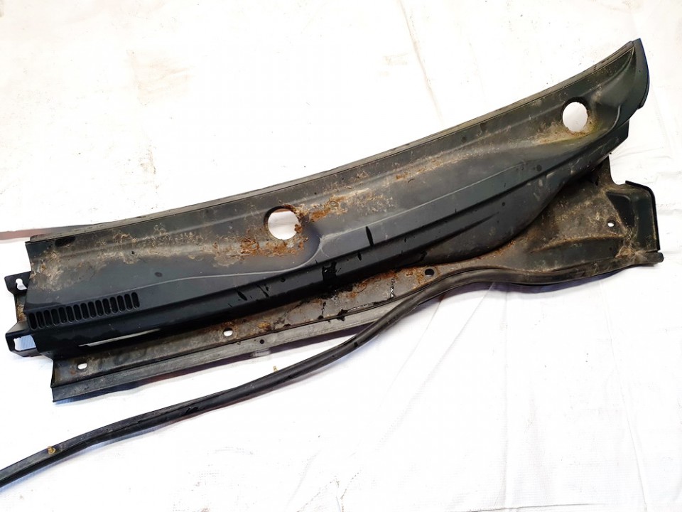 557820F010 Toyota Corolla Verso 2006 Abdeckung Windschutz Wasserkastenabdeckung