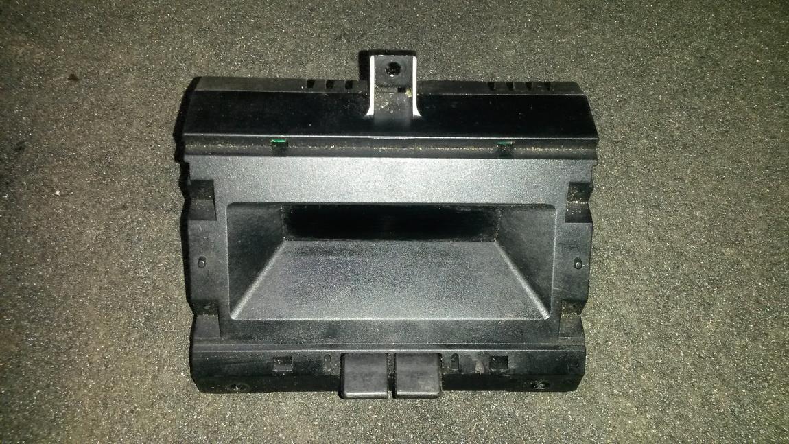 7700822081 Renault Laguna 1999 Dashboard Radio Display (Clock,Info Monitor,BORD COMPUTER)