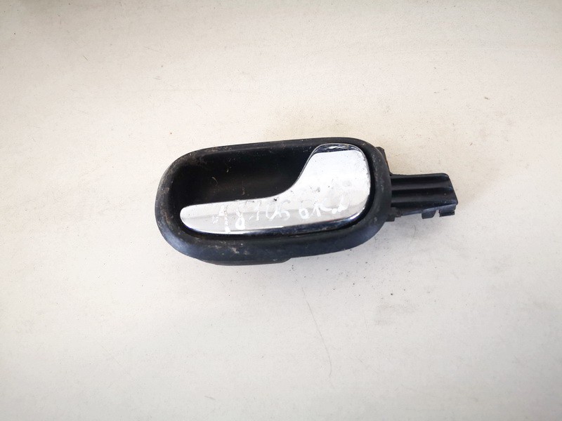 8D0839020 Audi A4 1995 Wewnętrzna klamka drzwi - TYLNE PRAWE