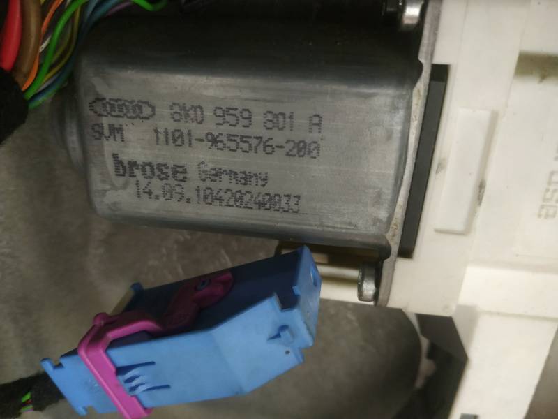 8K0959801A Skoda Superb 2011 Duru lango pakelejo varikliukas P.K. - Thumbnail 2