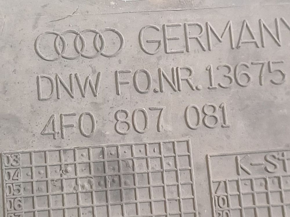 4F0807081 Audi A6 2005 Pyyhkijän mekanismin suojus - Thumbnail 5