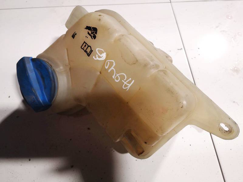 4F0121403 Audi A6 2005 Windshield Washer Reservoir tank (WASHER BOTTLE)