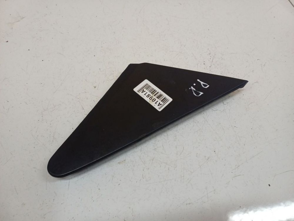 601170F010 Toyota Corolla Verso 2005 Salona apdare (plastmasas)